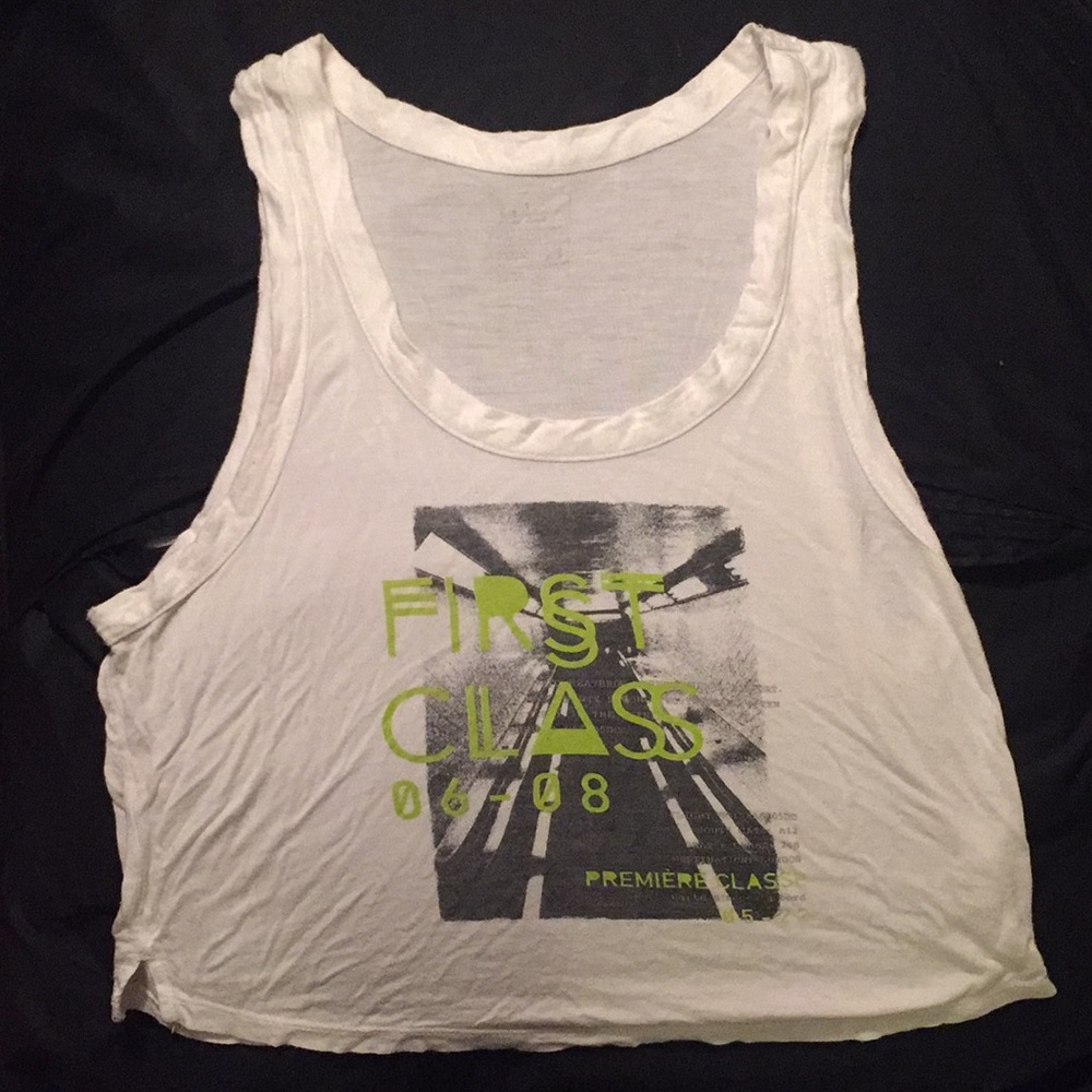 LILU first class tank top 🙋🏼‍♀️☝🏻🏙